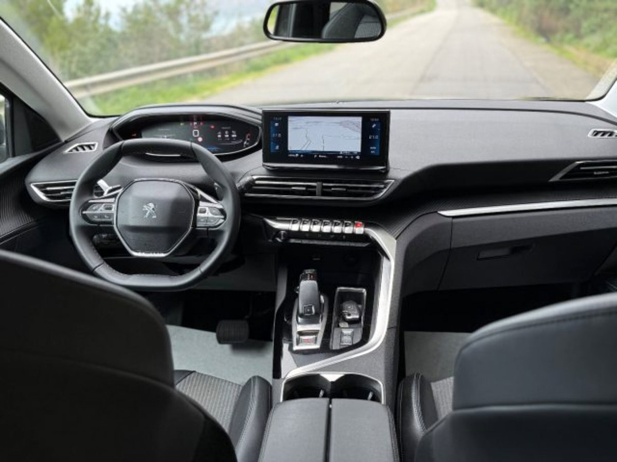 Peugeot 3008 BlueHDi 130 S&S EAT8 Allure Pack (14)