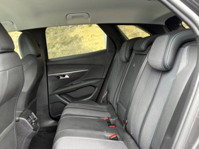 Peugeot 3008 BlueHDi 130 S&S EAT8 Allure Pack (20)