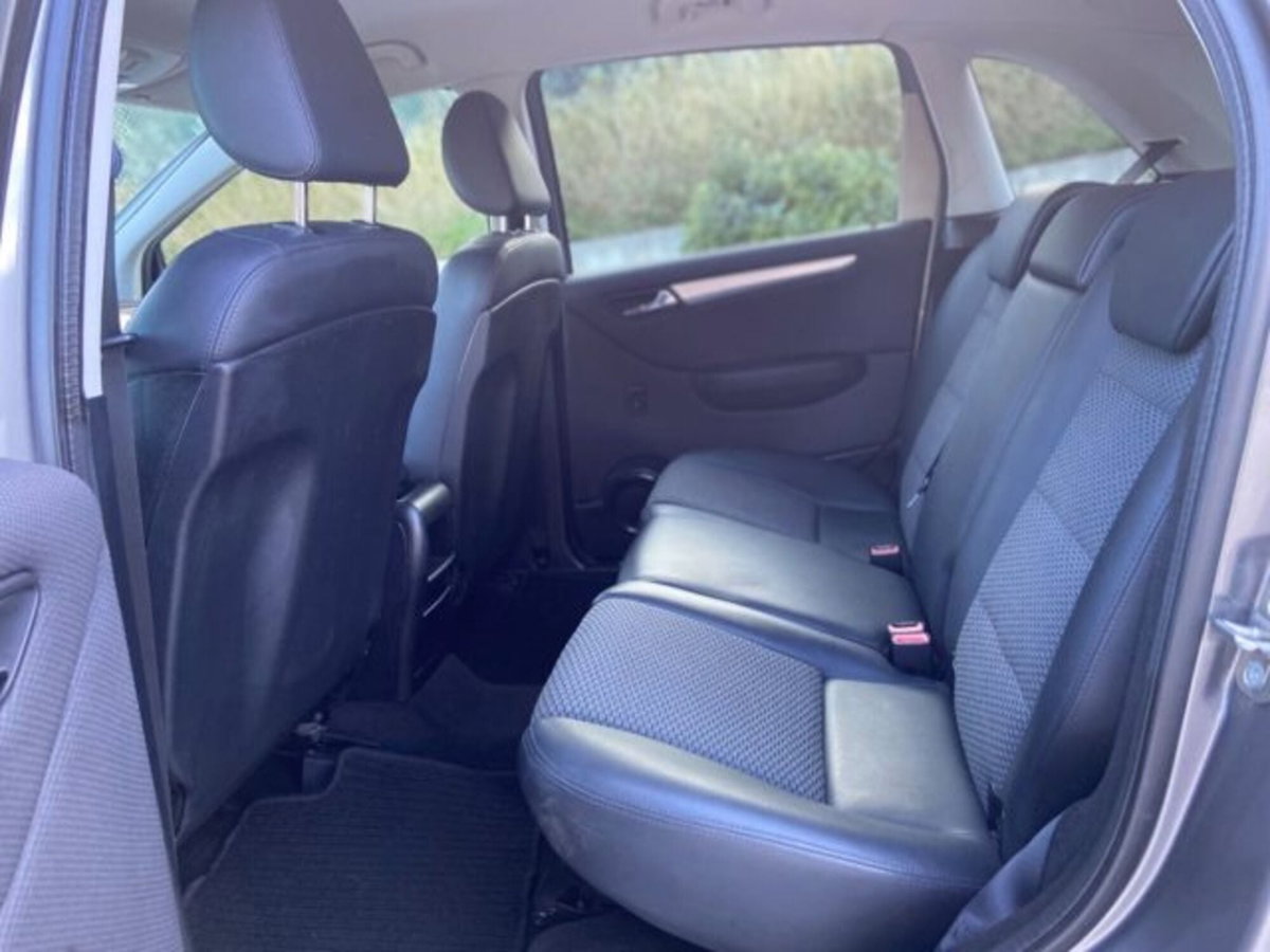Mercedes-Benz Classe B 180 CDI Executive (16)