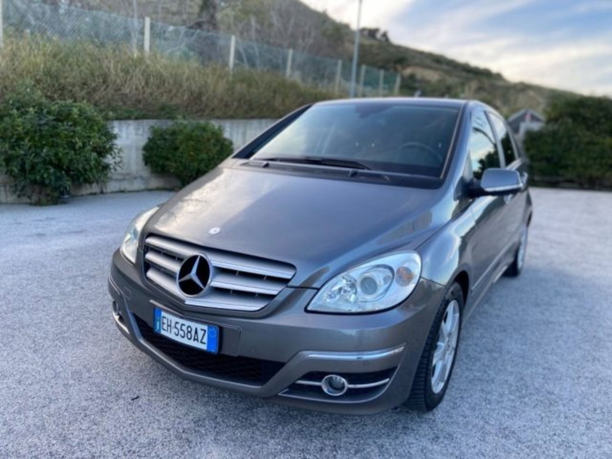 Mercedes-Benz Classe B 180 CDI Executive (2)