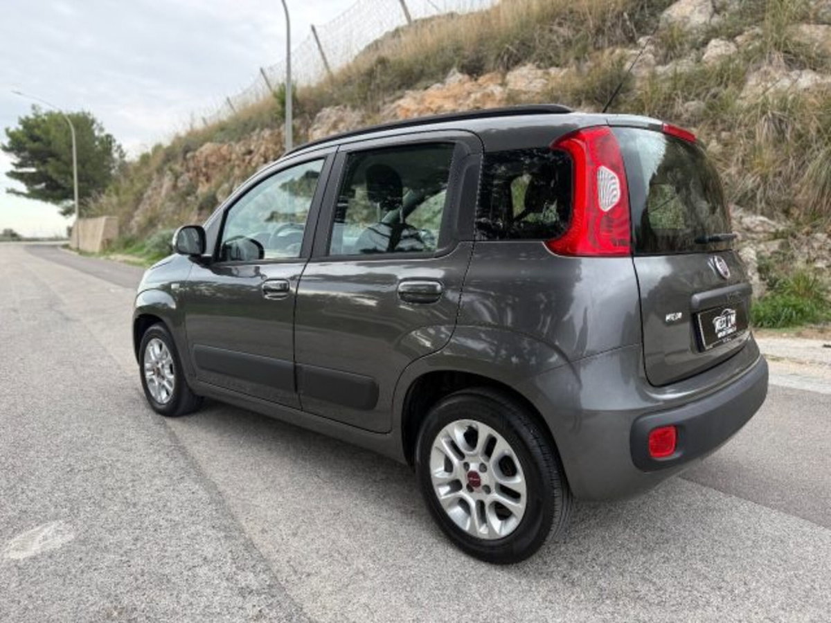 Fiat Panda 1.3 MJT 95 CV S&S Lounge (5)
