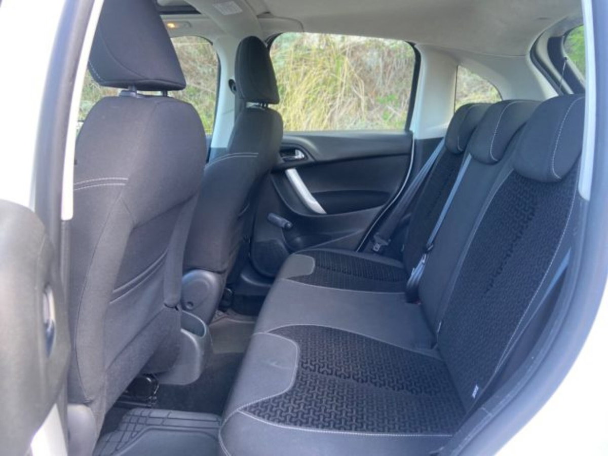 Citroen C3 1.4 HDi 70CV airdream Exclusive Style (12)