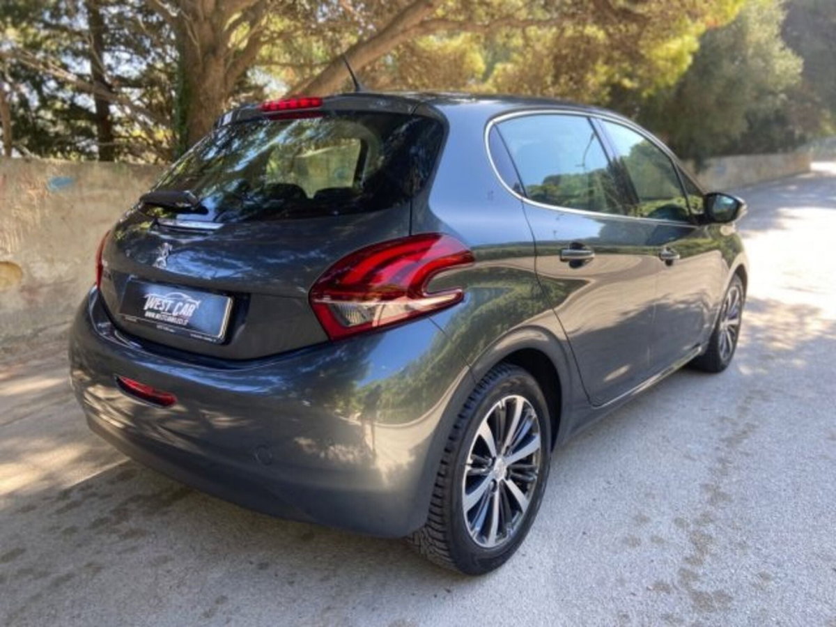 Peugeot 208 75 5 porte Allure (8)