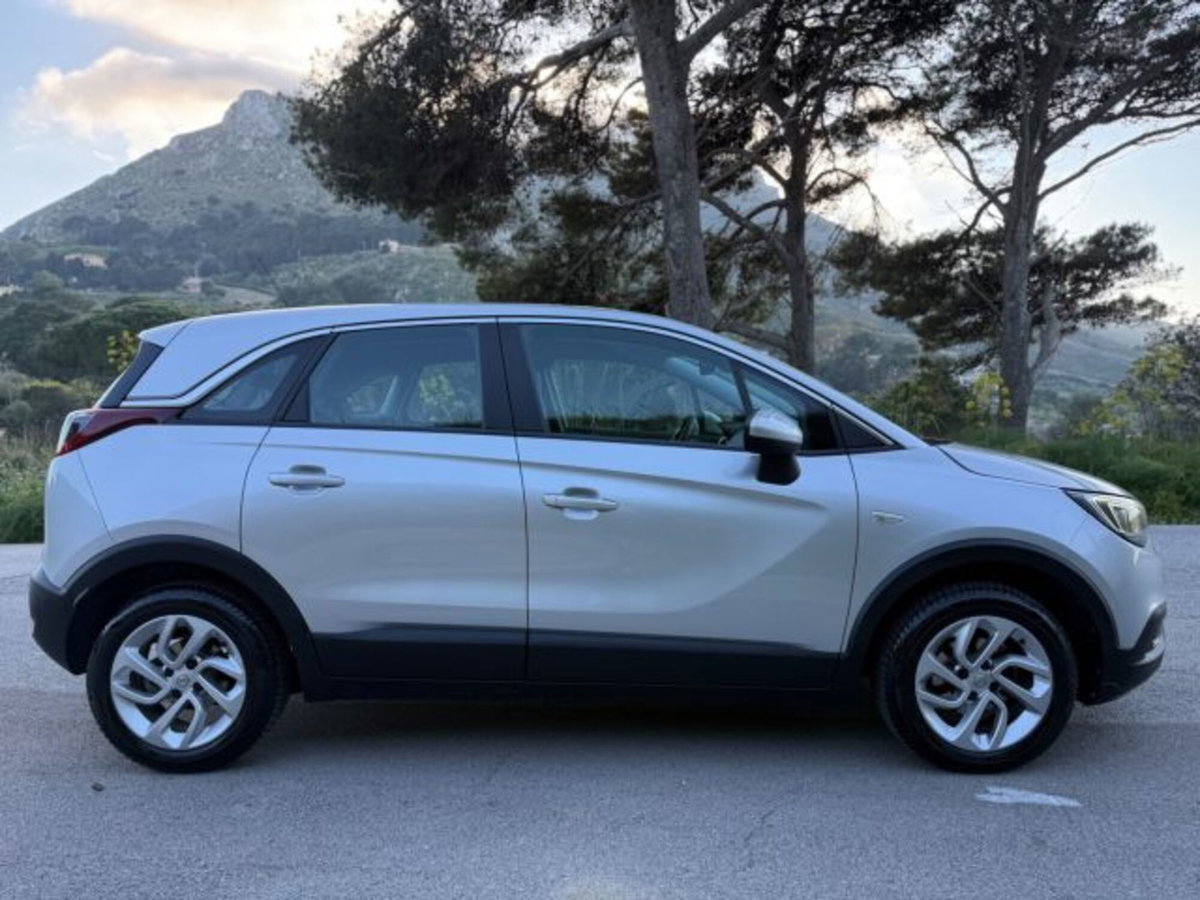 Opel Crossland X 1.5 ECOTEC D 102 CV Start&Stop Ultimate (11)