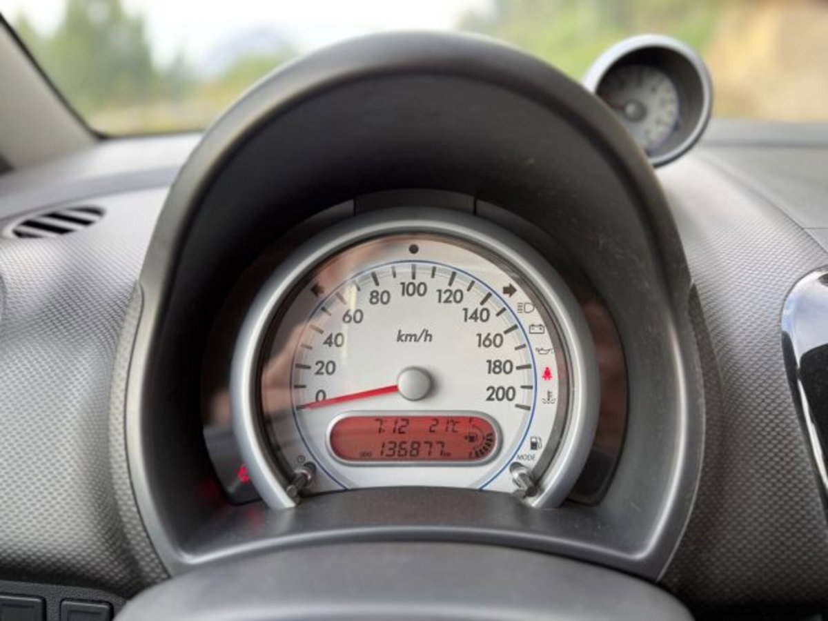 Suzuki Splash 1.0 VVT GL Style (14)