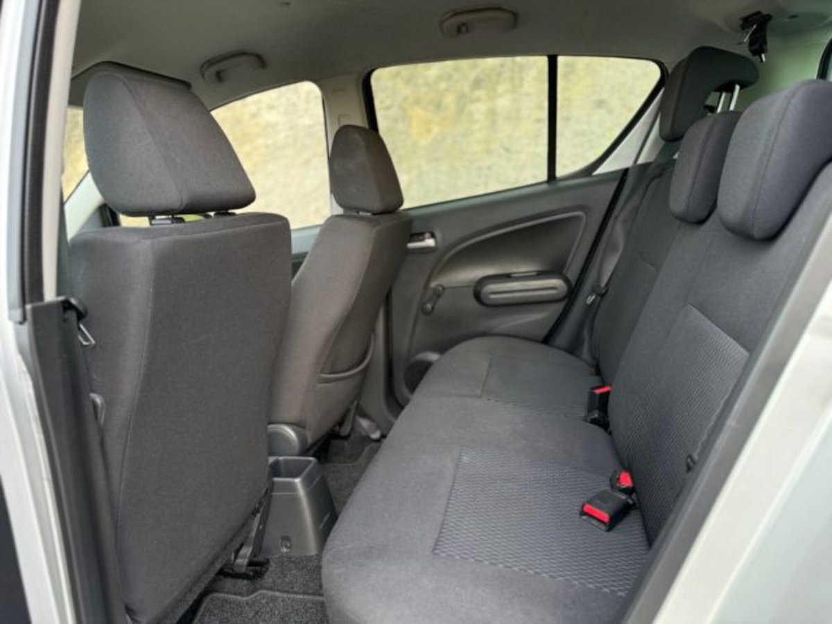 Suzuki Splash 1.0 VVT GL Style (16)