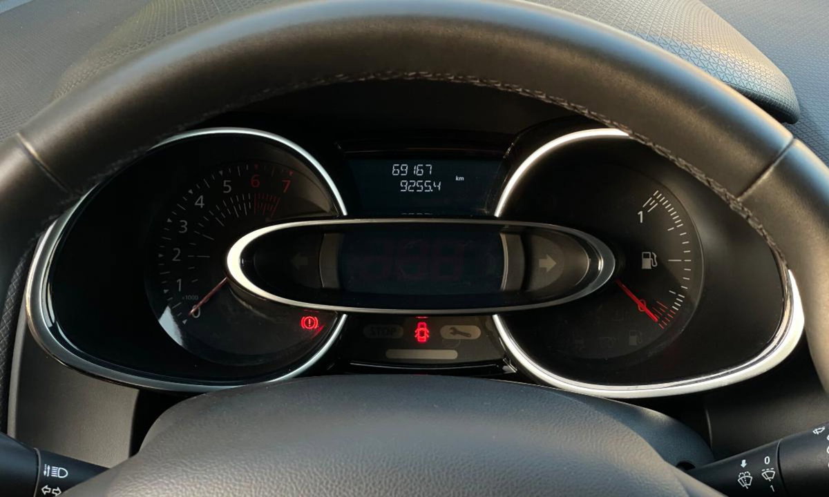 Renault Clio SCe 75 CV 5 porte Intens (7)