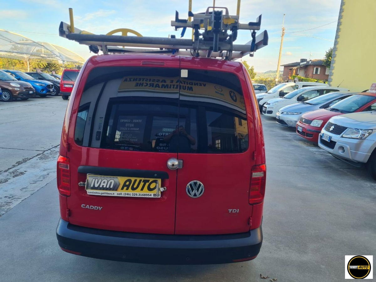 Volkswagen Caddy 2.0 TDI 122 CV 4MOTION Comfortline (7)
