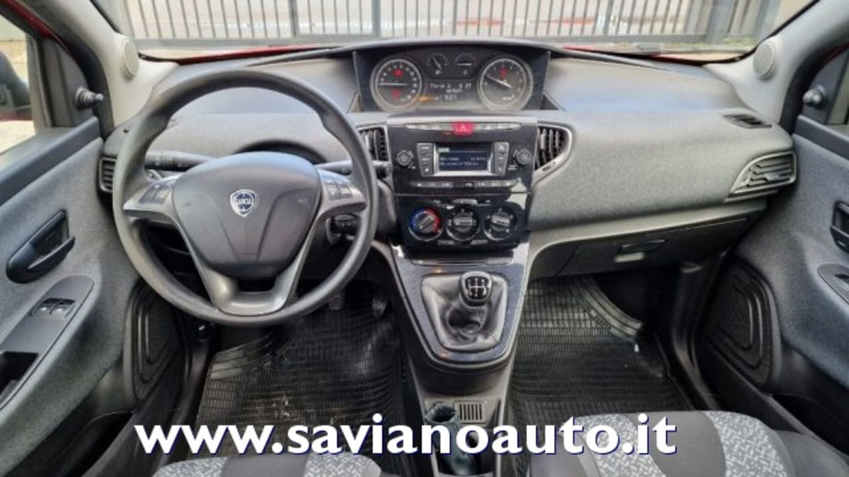 Lancia Ypsilon 1.2 69 CV 5 porte GPL Ecochic Elefantino Blu (7)