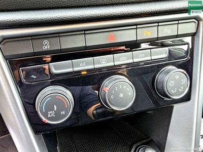 Volkswagen T-Roc 1.0 TSI Life (16)