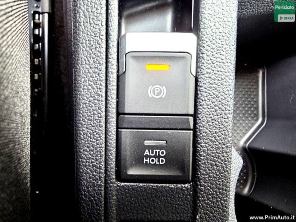 Volkswagen T-Roc 1.0 TSI Life (20)