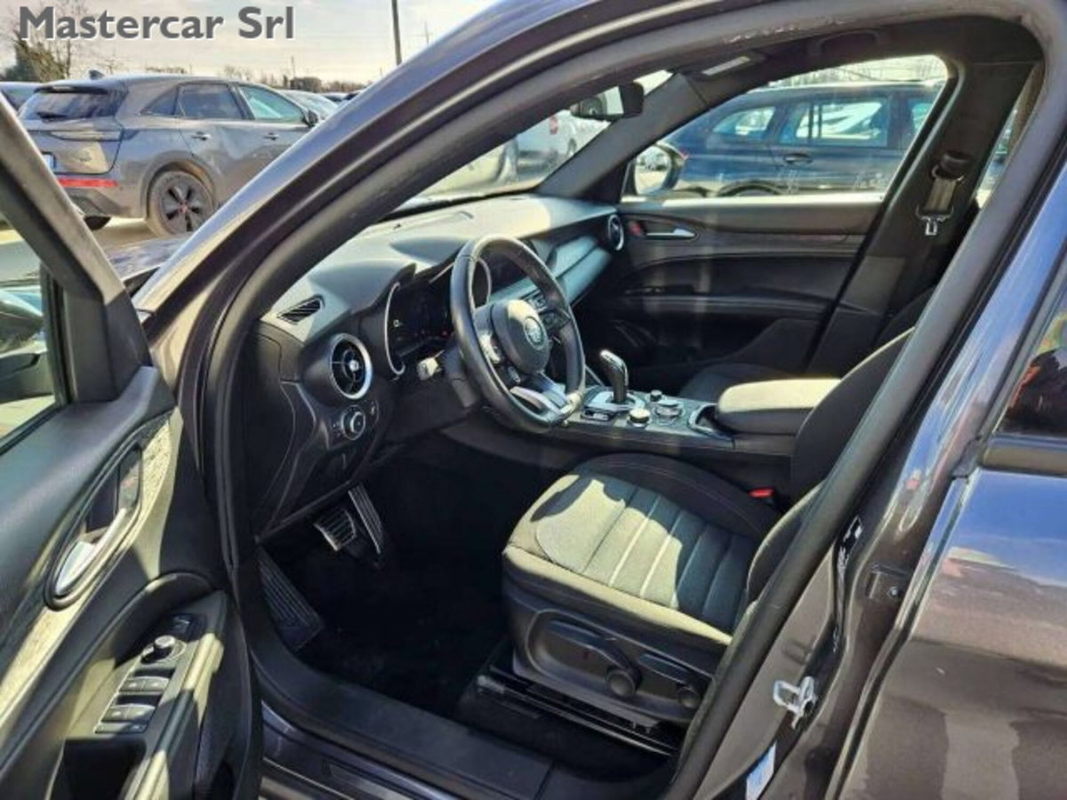 Alfa Romeo Stelvio Stelvio 2.2 Turbodiesel 210 CV AT8 Q4 Super (8)