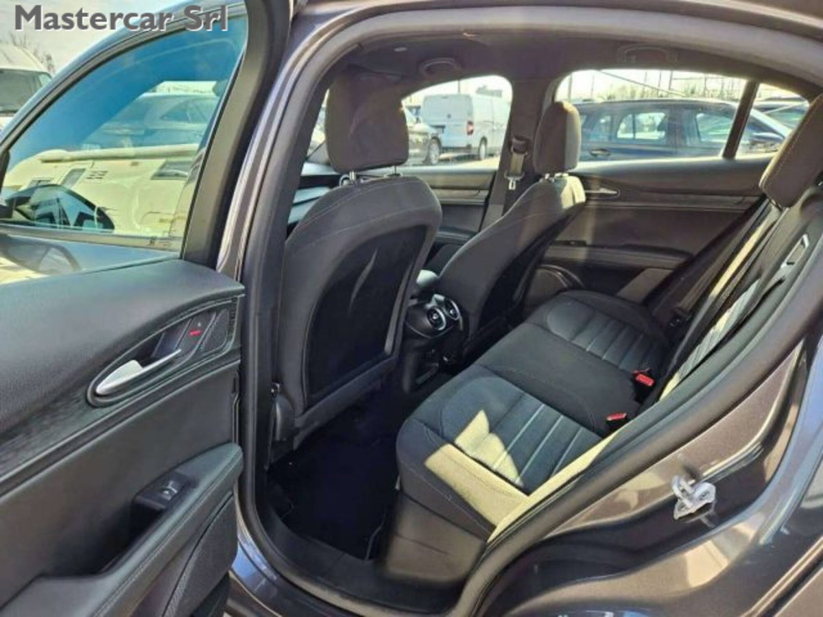 Alfa Romeo Stelvio Stelvio 2.2 Turbodiesel 210 CV AT8 Q4 Super (9)