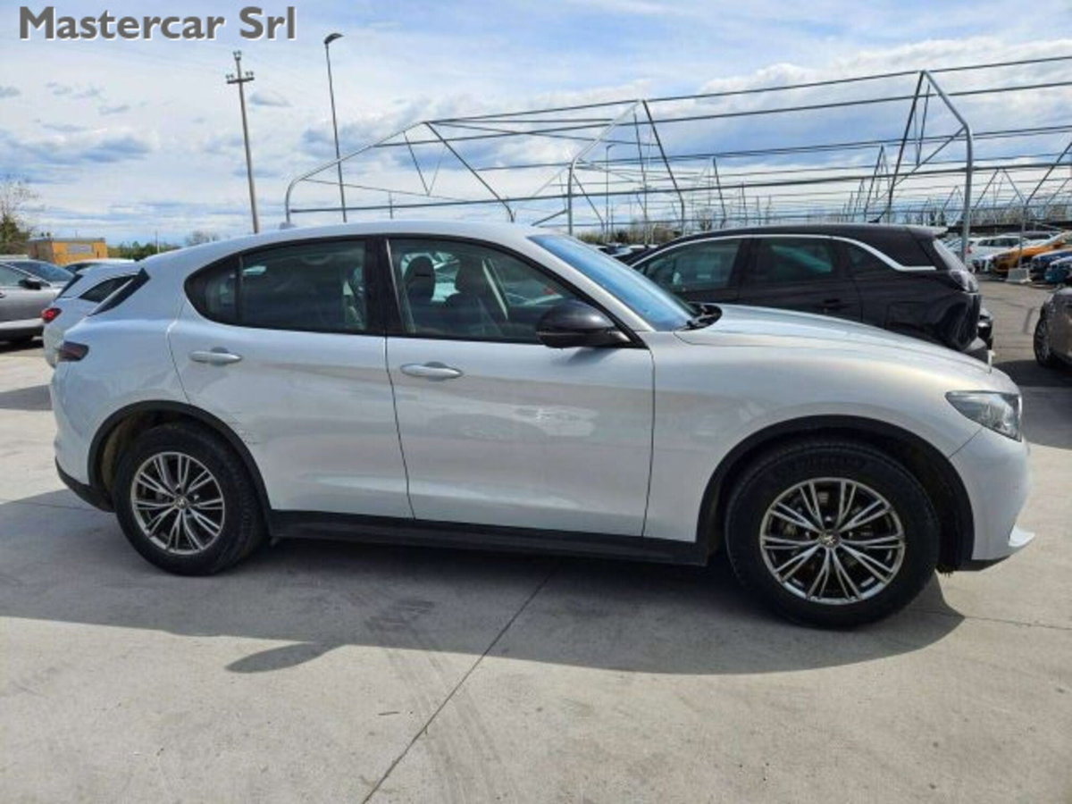 Alfa Romeo Stelvio Stelvio 2.2 Turbodiesel 210 CV AT8 Q4 Super (8)