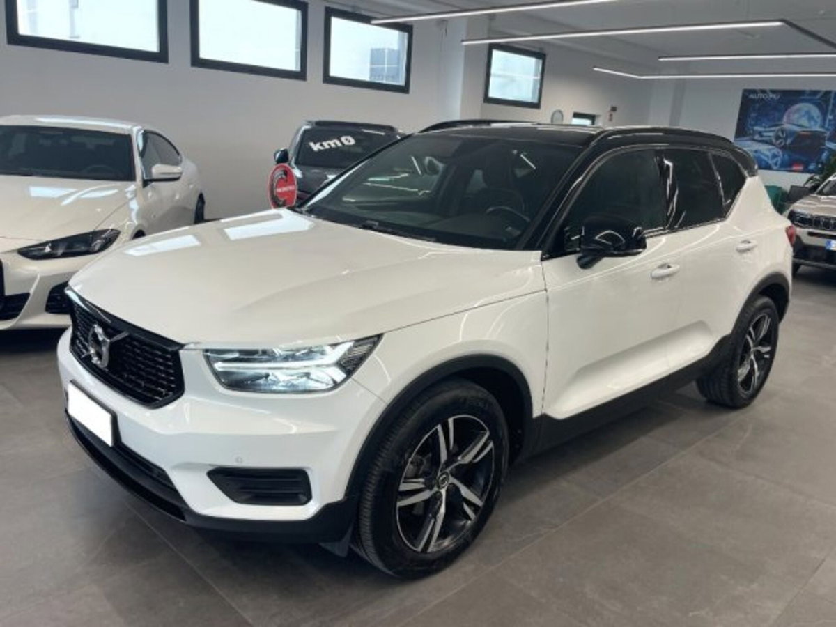 Volvo XC40 D3 AWD R-design (5)