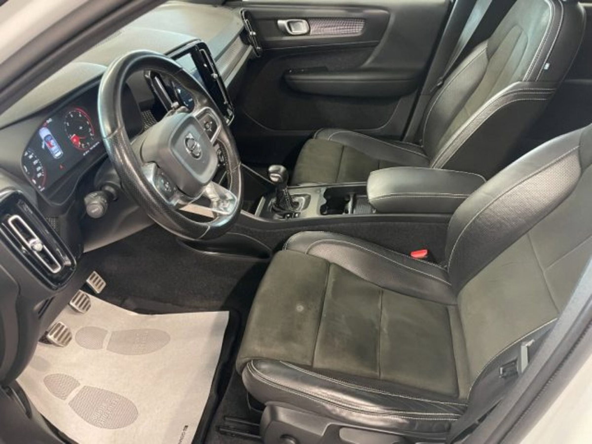 Volvo XC40 D3 AWD R-design (6)