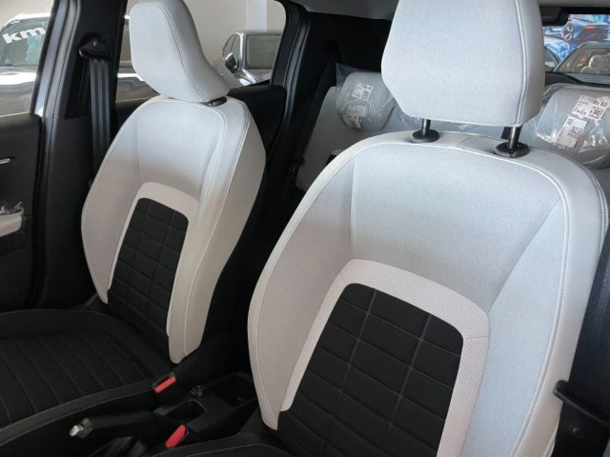 Citroen C3 1.2 puretech turbo Max 100cv s&s (7)