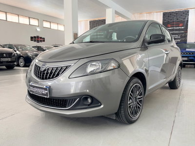 Lancia Ypsilon 1.0 FireFly 5 porte S&S Hybrid Gold Plus usata