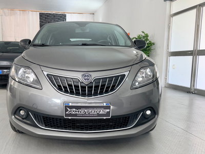 Lancia Ypsilon 1.0 FireFly 5 porte S&S Hybrid Gold Plus (2)