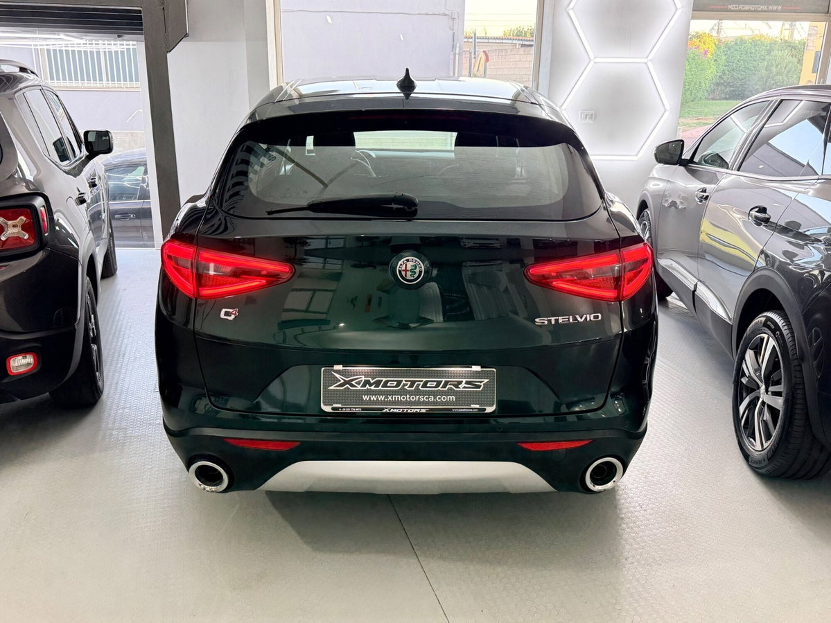 Alfa Romeo Stelvio Stelvio 2.2 Turbodiesel 190 CV AT8 Q4 Super Business (12)