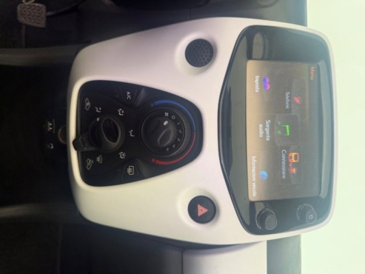 Peugeot 108 82 5 porte Active (9)