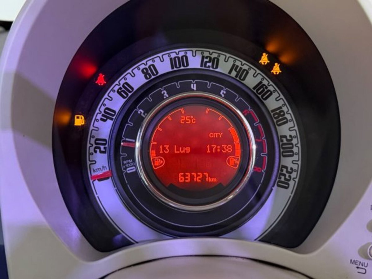 Fiat 500 1.0 Hybrid Dolcevita (17)