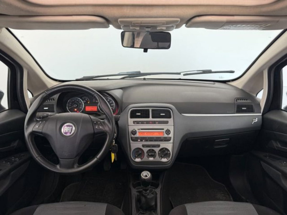 Fiat Grande Punto 1.4 GPL 5 porte Dynamic (17)