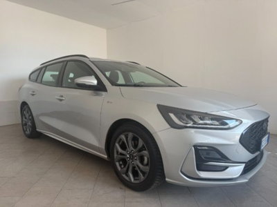 Ford Focus Station Wagon 1.0 EcoBoost Hybrid 155 CV SW ST-Line (2)
