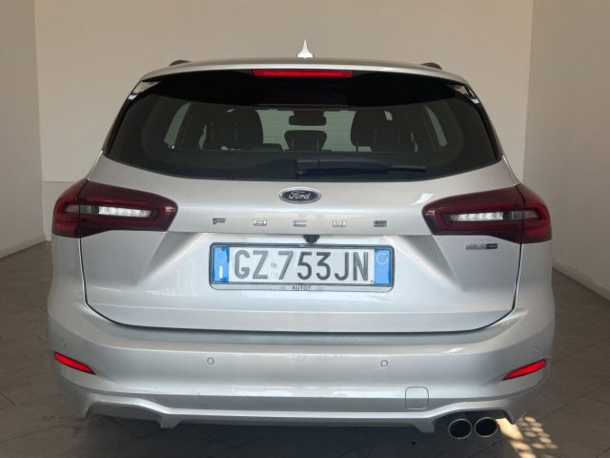 Ford Focus Station Wagon 1.0 EcoBoost Hybrid 155 CV SW ST-Line (6)