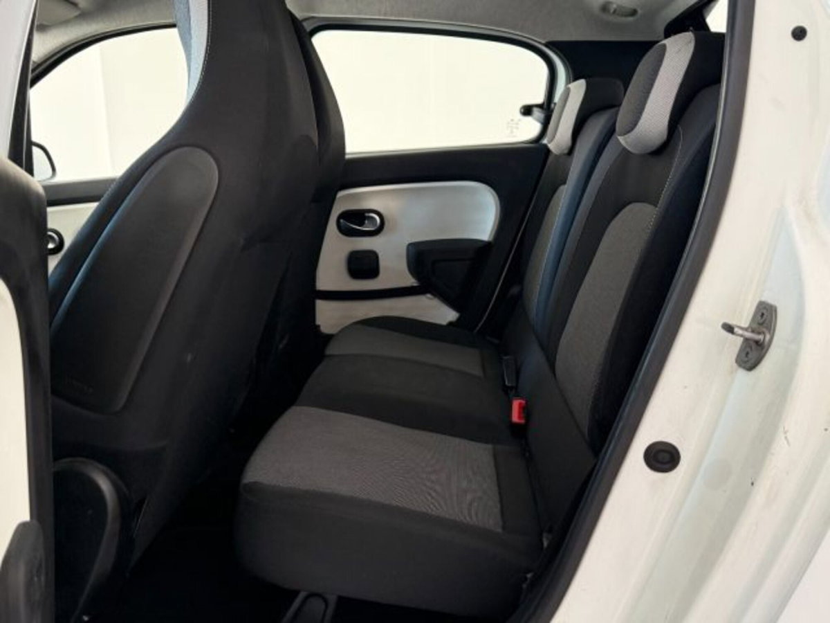 Renault Twingo 1.0 SCe Wave (19)