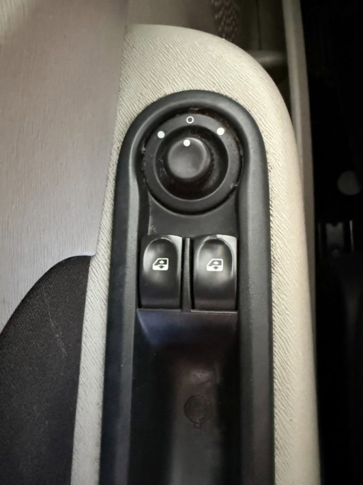 Renault Twingo 1.2 16V Initiale (18)