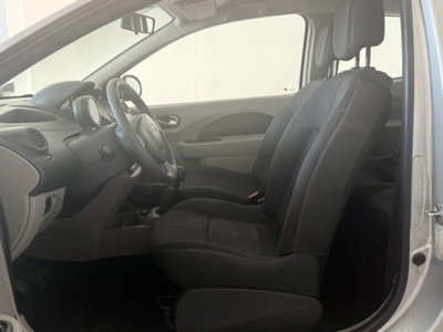 Renault Twingo 1.2 16V Initiale (4)