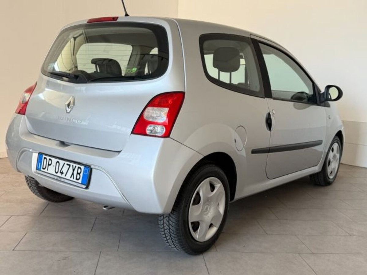 Renault Twingo 1.2 16V Initiale (8)