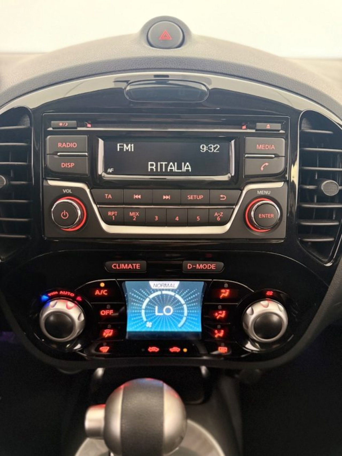 Nissan Juke 1.6 CVT Acenta (16)