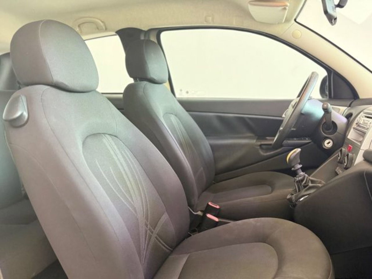 Lancia Ypsilon 1.2 69 CV Argento (10)