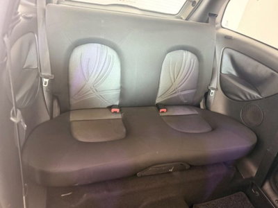 Lancia Ypsilon 1.2 69 CV Argento (8)