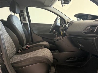 Lancia Ypsilon 1.0 FireFly 5 porte S&S Hybrid Ecochic A. Ferretti (6)
