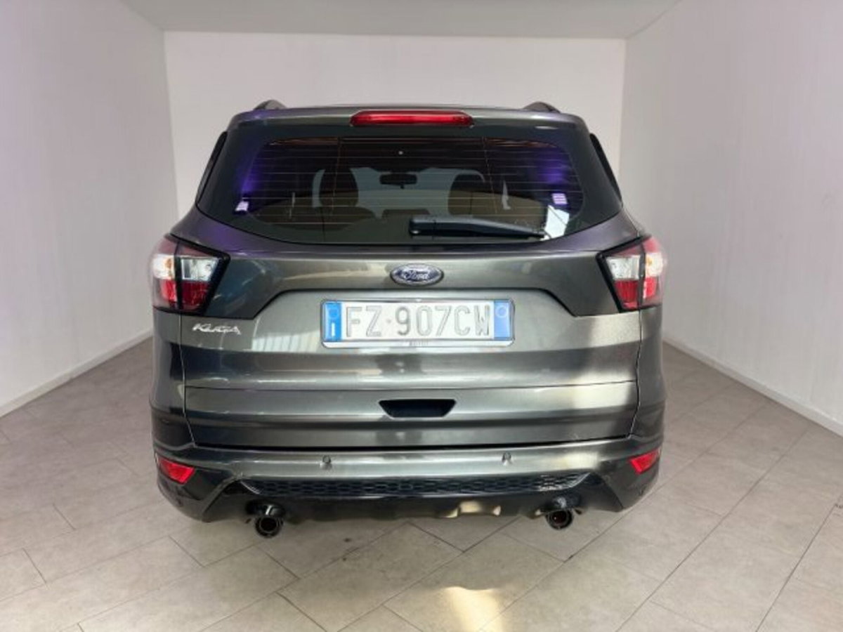 Ford Kuga 1.5 EcoBoost 120 CV S&S 2WD ST-Line (9)