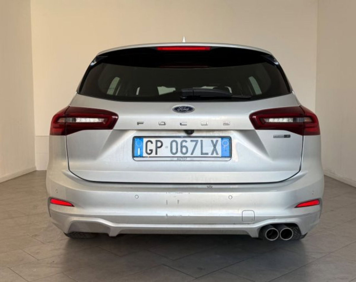 Ford Focus Station Wagon 1.0 EcoBoost Hybrid 155 CV SW ST-Line (5)