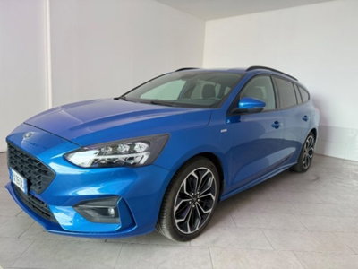 Ford Focus Station Wagon 1.0 EcoBoost 125 CV automatico SW ST-Line (3)