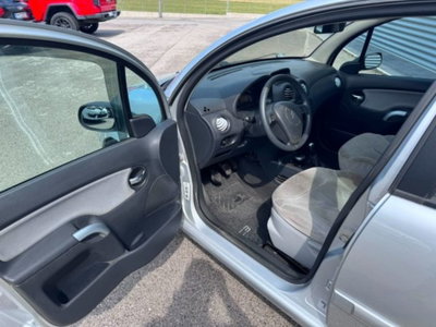 Citroen C3 1.4 HDi 70CV Elegance (14)