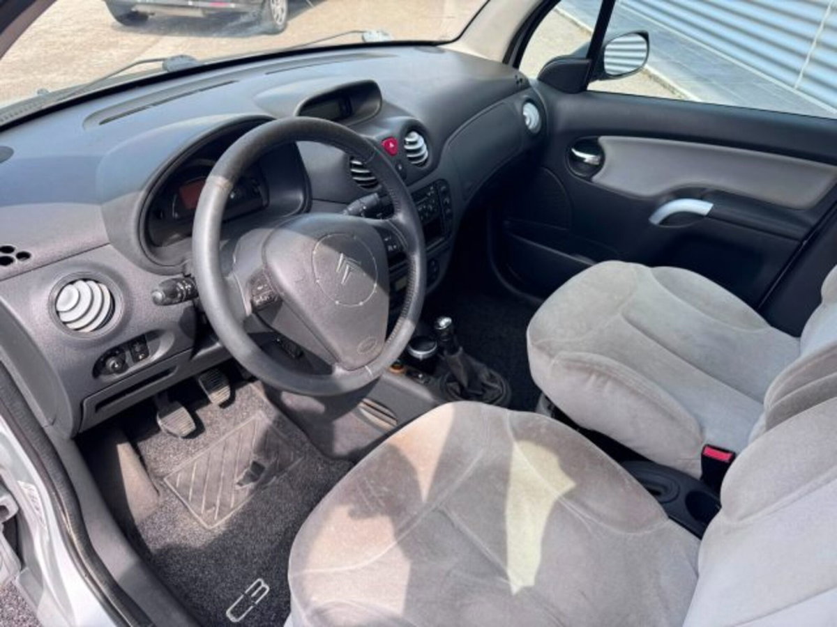 Citroen C3 1.4 HDi 70CV Elegance (16)