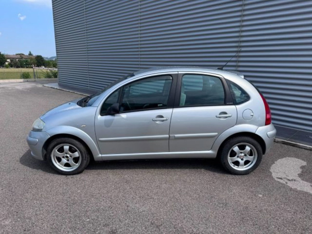 Citroen C3 1.4 HDi 70CV Elegance (8)