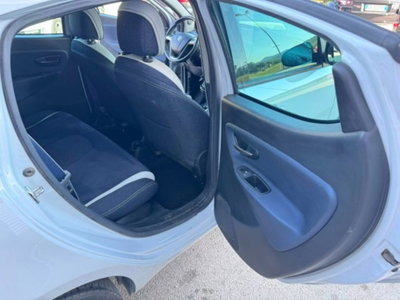 Lancia Ypsilon 1.2 69 CV 5 porte Gold (18)