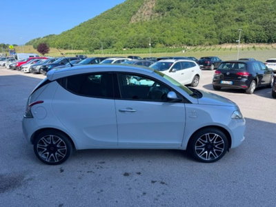 Lancia Ypsilon 1.2 69 CV 5 porte Gold (4)