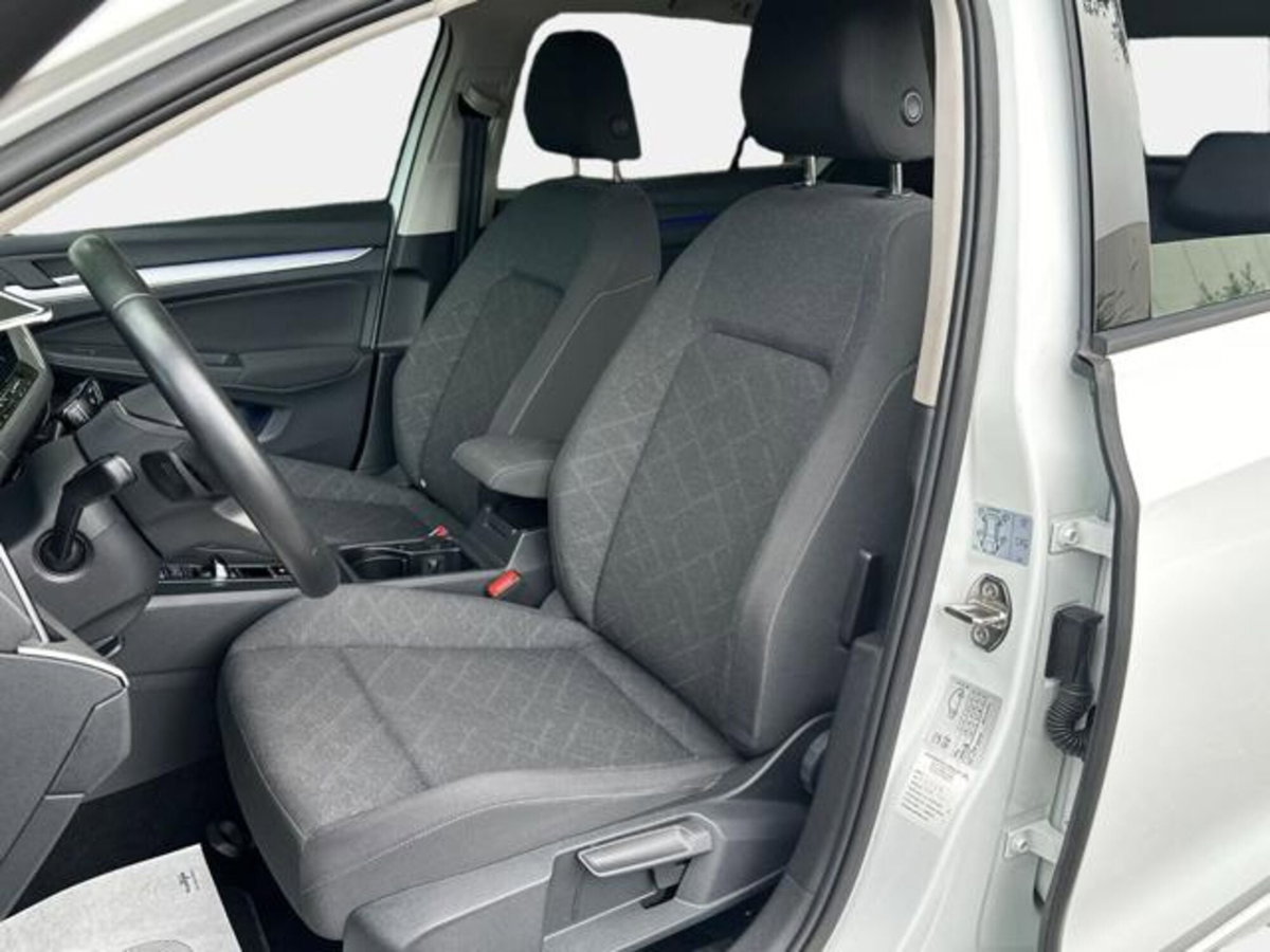 Volkswagen Golf Variant 2.0 TDI SCR DSG Life (12)