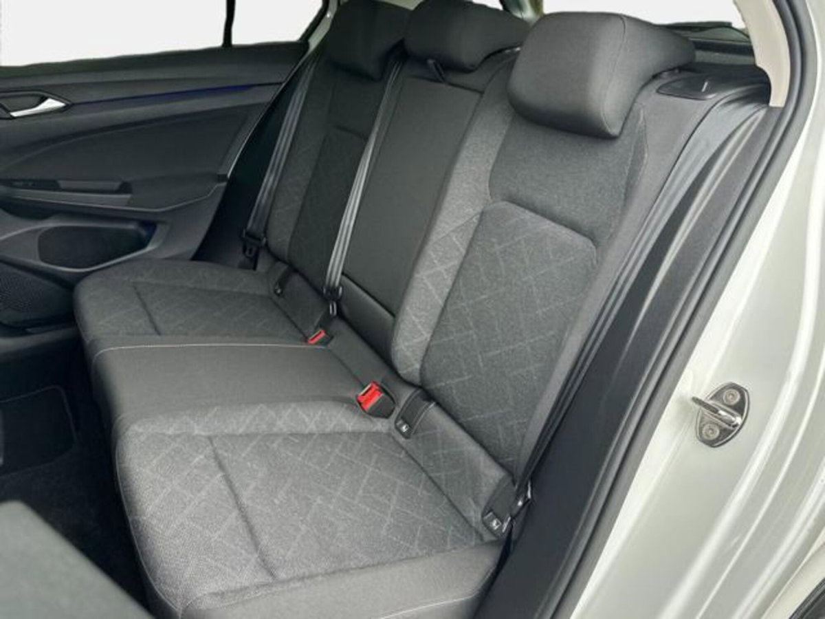 Volkswagen Golf Variant 2.0 TDI SCR DSG Life (13)