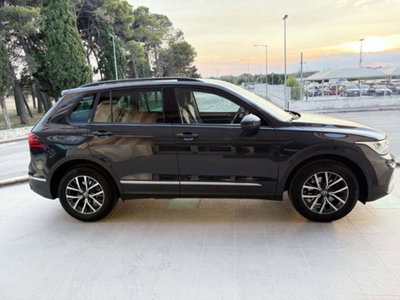 Volkswagen Tiguan 2.0 TDI 150 CV SCR DSG 4MOTION Life (4)