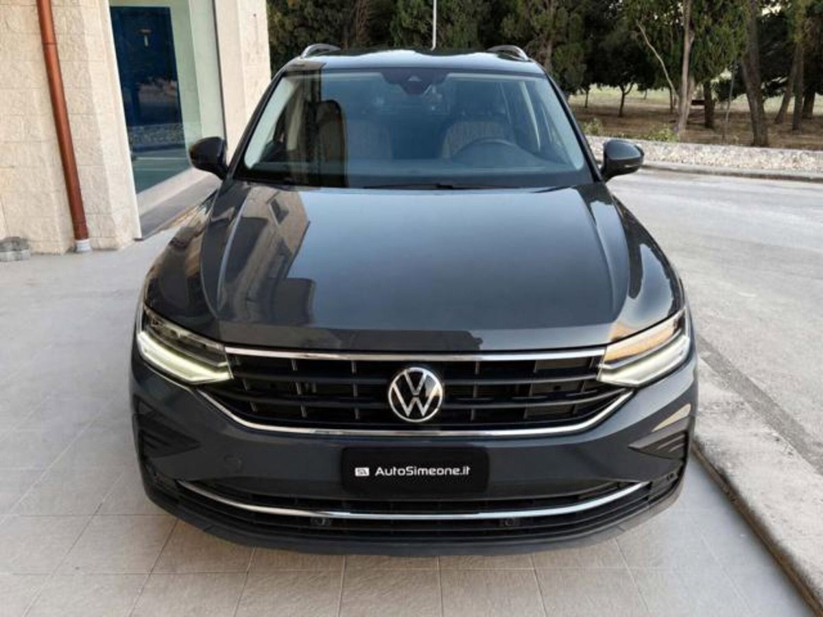 Volkswagen Tiguan 2.0 TDI 150 CV SCR DSG 4MOTION Life (2)