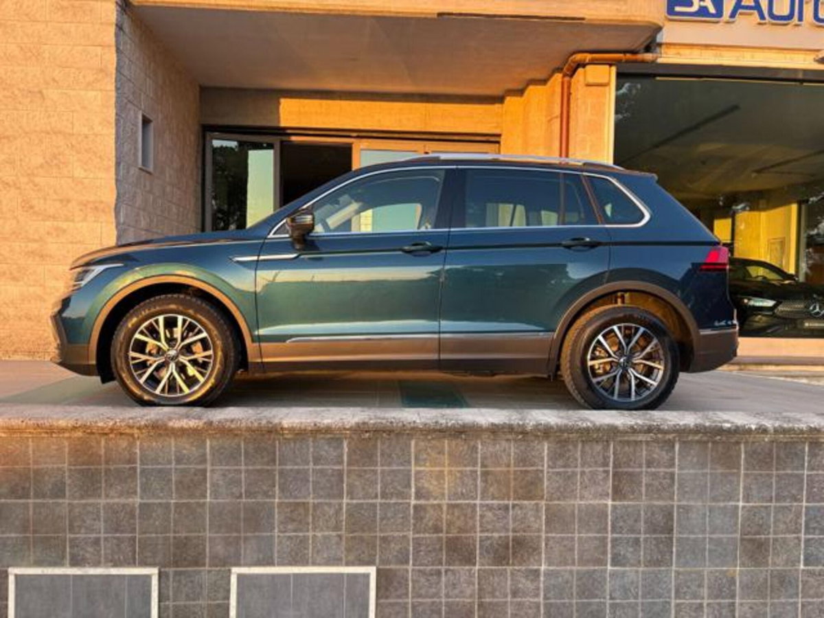 Volkswagen Tiguan 2.0 TDI 150 CV SCR DSG 4MOTION Life (8)
